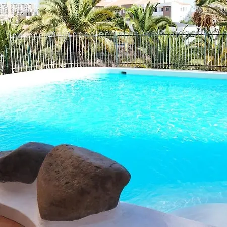 Cristianos Centro, With A Private Bathroom In Shared Arona (Tenerife)